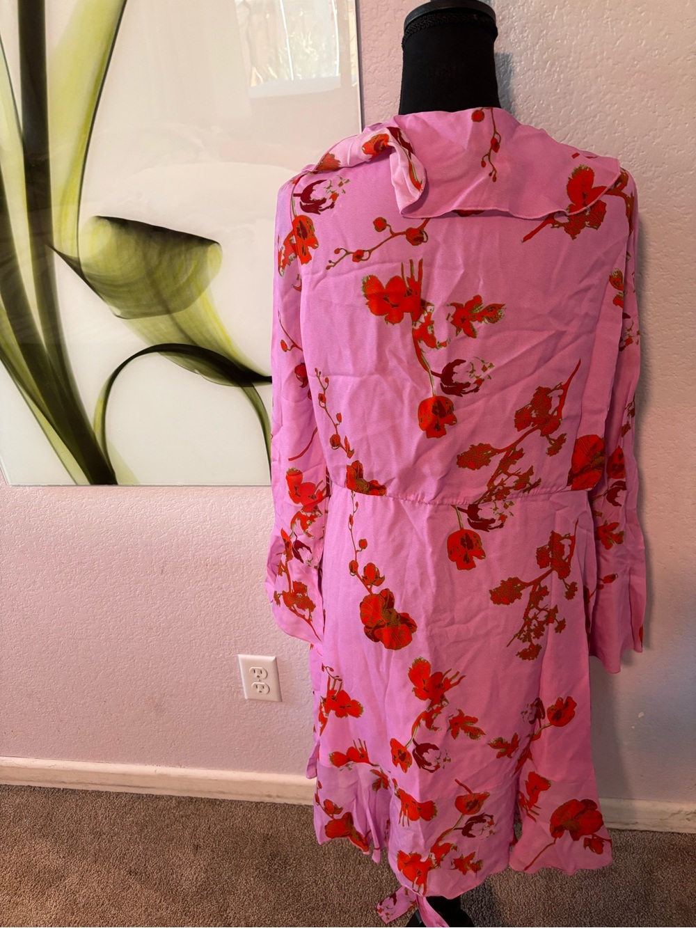 New dress size large - Picture 3 of 6